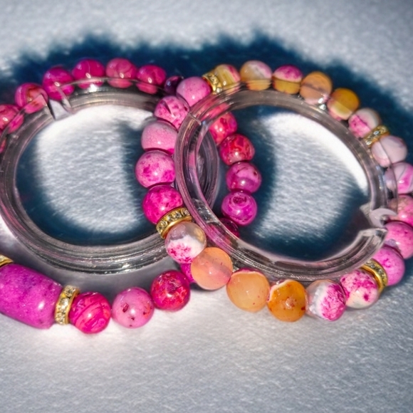 Pink Beaded Bracelet - Picture 2 of 2
